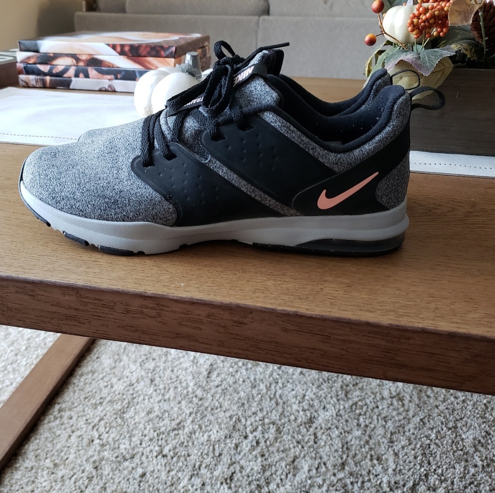 Women's Nike Air Bella training shoes